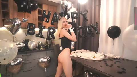 Hi my name is Lessy I am 18 years old. Im new here but I really like making new acquaintances online show from May 15, 2026, 10:39 pm