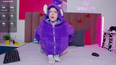 Lessy online show from February 27, 2025, 2:42 am