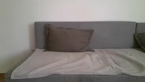 neoglo online show from March 22, 2026, 10:29 am