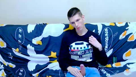 Snapshot of lester_broo chatting on January 16, 2026, 9:57 am lester_broo online show from January 16, 2026, 9:57 am