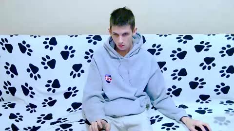 Snapshot of lester_broo chatting on February 5, 2026, 6:18 am lester_broo online show from February 5, 2026, 6:18 am