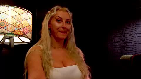 leticiareys online show from January 17, 2026, 6:11 pm