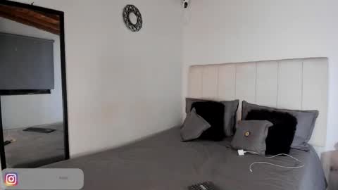 Leticia online show from October 16, 2025, 2:12 am