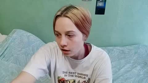 letitiaboteler online show from November 28, 2025, 11:13 am