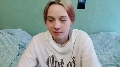 letitiaboteler online show from December 4, 2025, 11:08 am