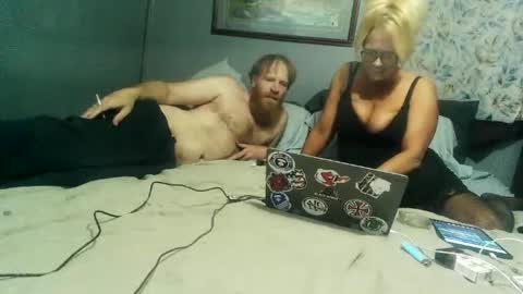 letsgetdirty1981 online show from December 16, 2024, 2:47 am