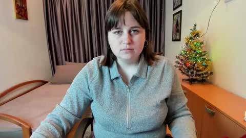 Naomi online show from December 23, 2025, 6:55 am