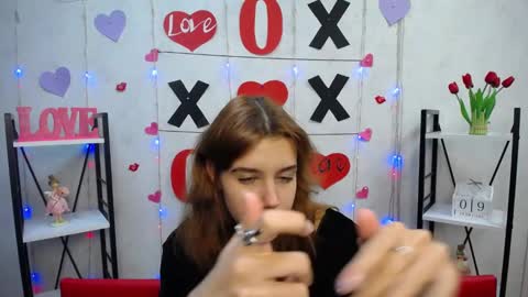 letty_curly online show from February 9, 2025, 1:03 pm