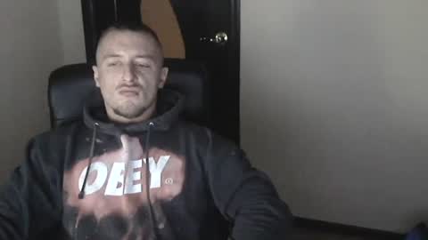 lev1ngston online show from January 25, 2025, 12:58 pm