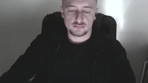 lev1ngston online show from April 5, 2026, 2:03 pm