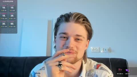 Snapshot of lev_miller chatting on May 6, 2026, 12:21 pm lev_miller online show from May 6, 2026, 12:21 pm