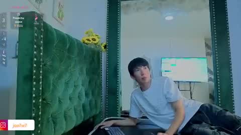 Snapshot of levi_ackermann1 chatting on July 19, 2026, 9:51 pm Levi online show from July 19, 2026, 9:51 pm