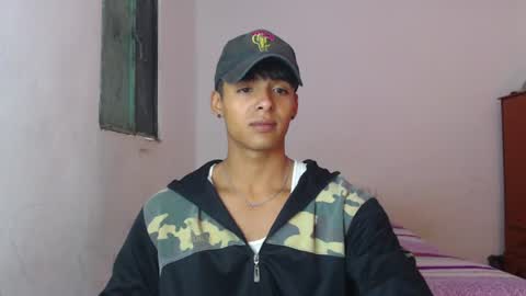 i  am lewis ly EDUARDO MEMDOZA15 online show from June 8, 2026, 5:13 pm