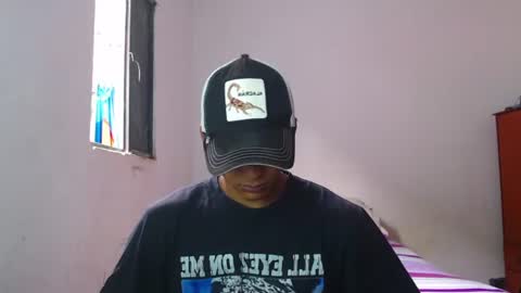 i  am lewis ly EDUARDO MEMDOZA15 online show from June 15, 2026, 1:46 pm