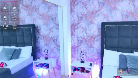 LexaDeRuso online show from September 14, 2025, 12:15 pm