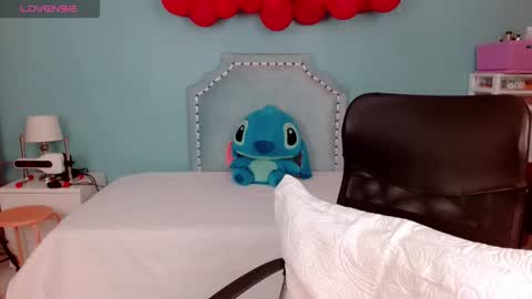 Lexas Room online show from September 18, 2025, 3:52 am