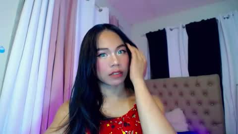 lexi_foru online show from November 28, 2025, 11:13 am
