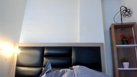 Lexi Howard  online show from December 6, 2024, 6:04 am