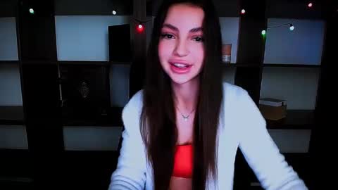 Alexia online show from February 18, 2025, 2:38 pm