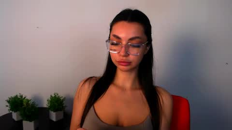 Alexia online show from June 2, 2026, 11:12 am