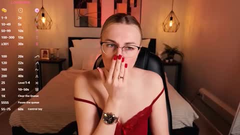 Lexy - Follow me online show from November 23, 2025, 7:08 am