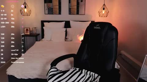 Lexy - Follow me online show from November 27, 2025, 7:10 am