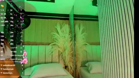 Lexi Adams  online show from April 18, 2026, 7:07 pm