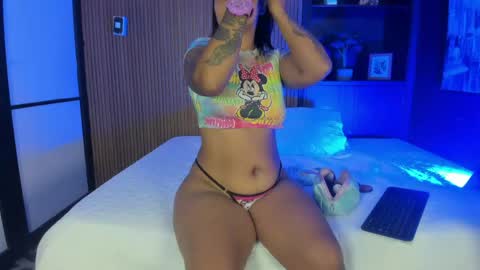 Lexi Adams  online show from April 29, 2026, 12:31 pm