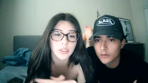 lexiandlorenzo69 online show from April 15, 2026, 6:15 pm
