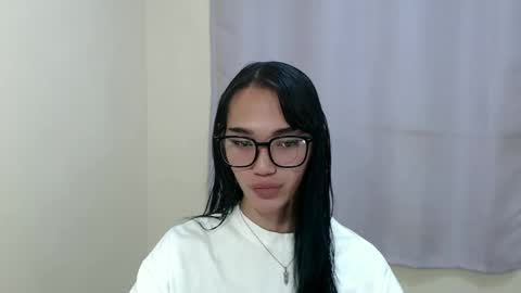 lexibabe_ online show from October 8, 2025, 4:37 pm