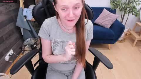 Snapshot of lexihoward chatting on February 14, 2025, 6:56 am Lexi online show from February 14, 2025, 6:56 am