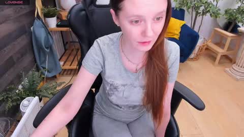 Snapshot of lexihoward chatting on March 12, 2025, 6:51 am Lexi online show from March 12, 2025, 6:51 am