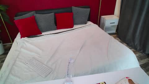 lexiladyx online show from February 12, 2025, 8:40 pm