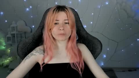 Lexi Wenford NO NUDE GODDESS online show from January 20, 2025, 2:43 am