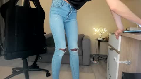 Lexxie online show from February 2, 2025, 10:35 am