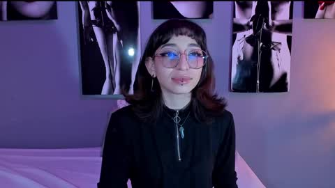 Lexy online show from December 18, 2024, 7:19 pm