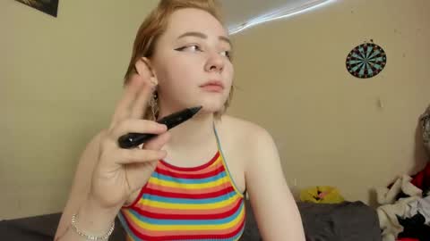 Snapshot of lexy_l0vy chatting on June 4, 2026, 6:19 am LexxxY online show from June 4, 2026, 6:19 am