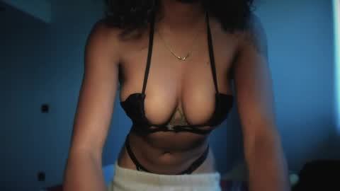 Snapshot of lexy_squirt_queen chatting on May 5, 2026, 11:07 am LEXY - Independent account online show from May 5, 2026, 11:07 am