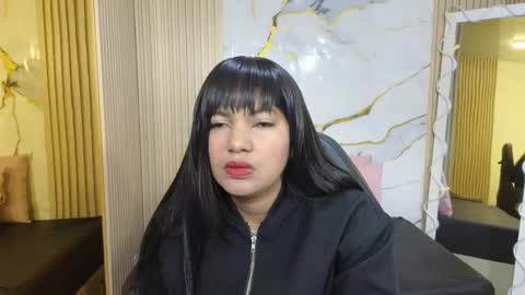 Snapshot of lexy_tay chatting on May 18, 2026, 12:00 pm lexy_tay online show from May 18, 2026, 12:00 pm