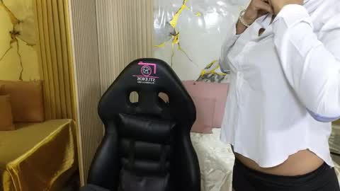 Snapshot of lexy_tay chatting on May 20, 2026, 11:49 am lexy_tay online show from May 20, 2026, 11:49 am