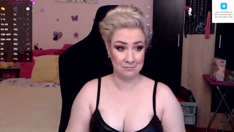 Lexy online show from February 8, 2025, 12:39 pm