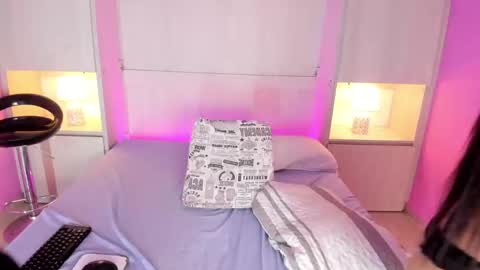 Snapshot of lexyquinn_ chatting on March 4, 2025, 8:16 pm L I A online show from March 4, 2025, 8:16 pm