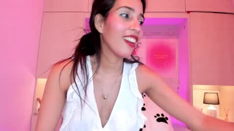 Snapshot of lexyquinn_ chatting on September 13, 2025, 4:12 am L I A online show from September 13, 2025, 4:12 am