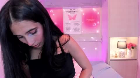 Snapshot of lexyquinn_ chatting on September 28, 2025, 4:18 am L I A online show from September 28, 2025, 4:18 am