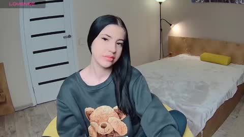 lexyswett online show from February 5, 2025, 5:20 pm