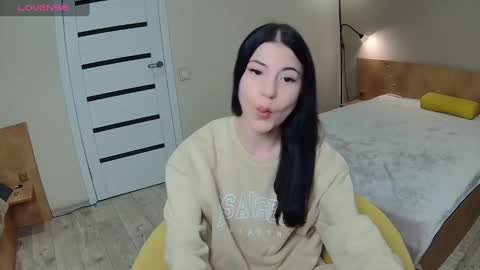 lexyswett online show from February 6, 2025, 11:15 pm