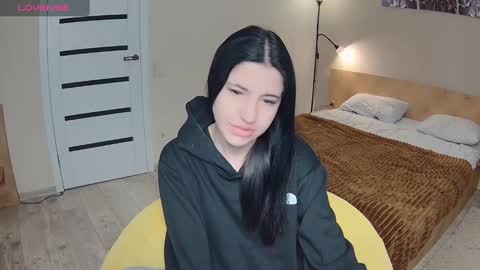 lexyswett online show from February 17, 2025, 10:58 pm