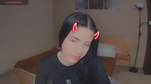 lexyswett online show from March 6, 2025, 7:32 pm