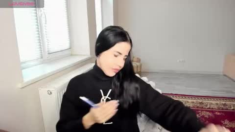 lexyswett online show from November 30, 2025, 8:29 am