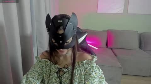 Leya online show from November 17, 2025, 11:32 pm